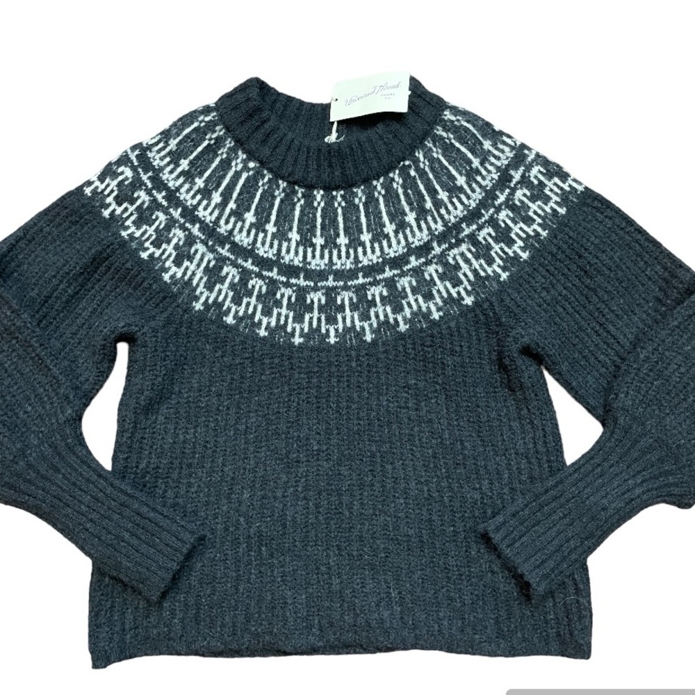 Cozy Nordic Sweater NWT by Universal Thread - Picture 7 of 10